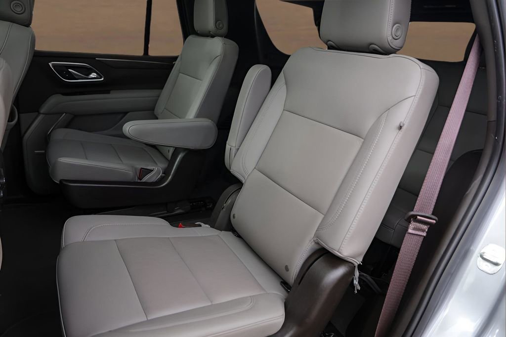 Used 2023 Chevrolet Tahoe Z71 w/ Luxury Package image 24