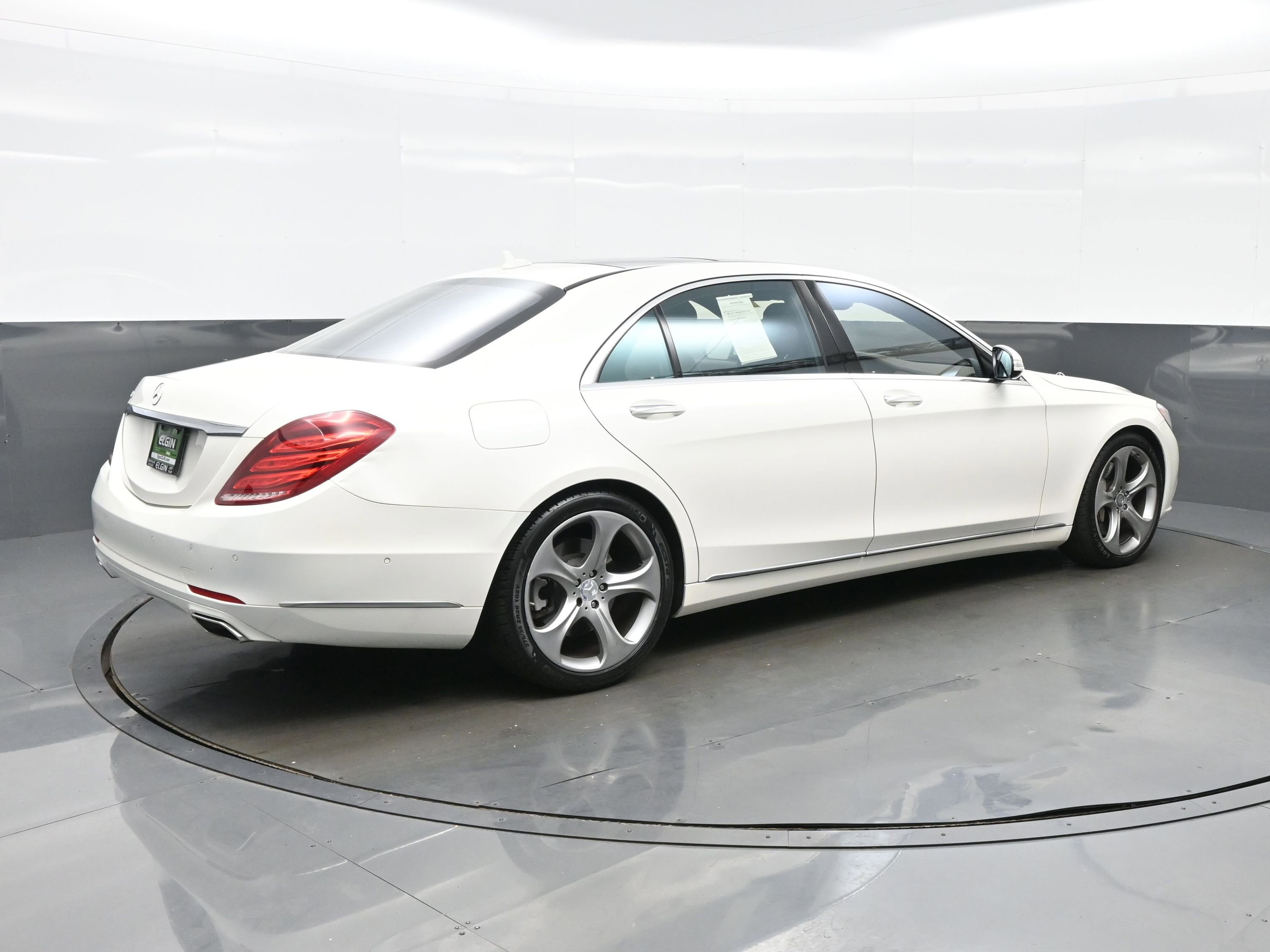Used 2015 Mercedes-Benz S 550 Sedan image 8