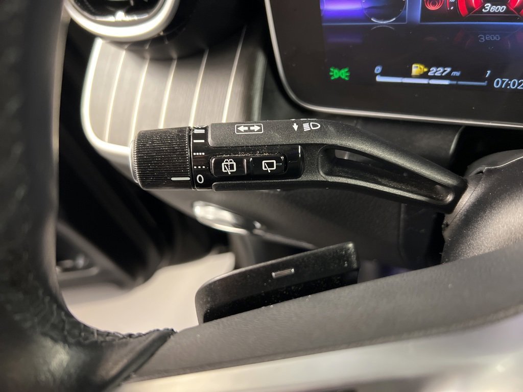 Used 2023 Mercedes-Benz GLC 300 4MATIC image 21