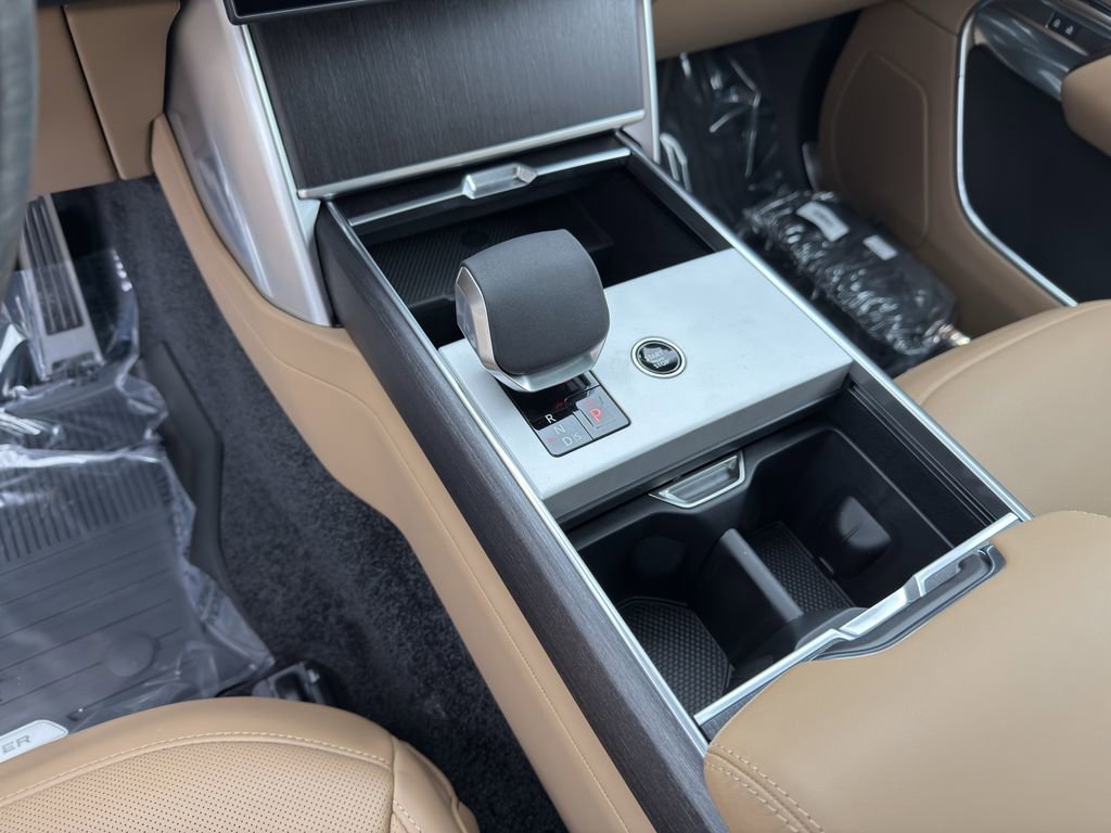 New 2025 Land Rover Range Rover SE image 25