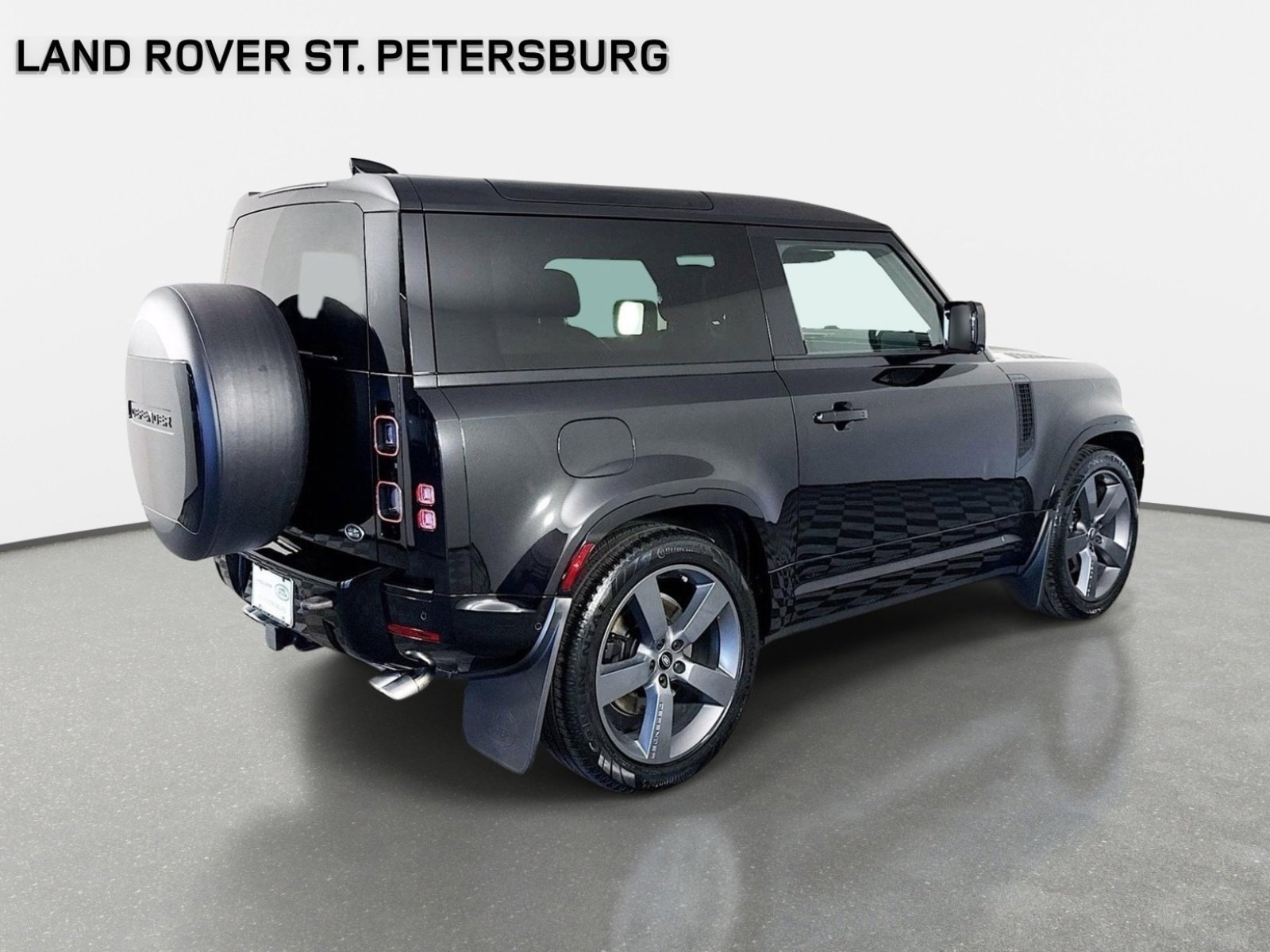 Certified 2023 Land Rover Defender 90 V8 AWD/4WD image 5