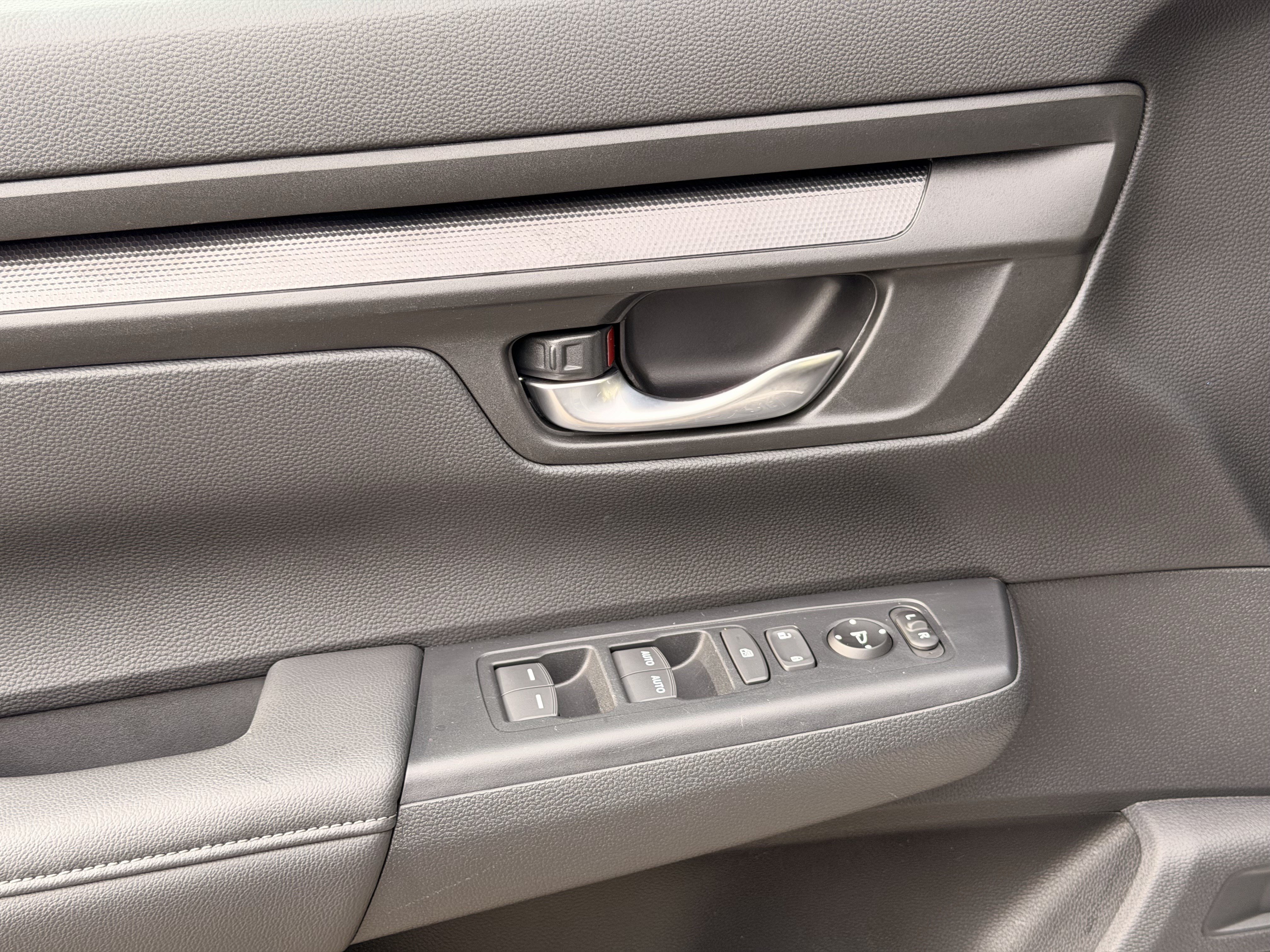 Used 2024 Honda CR-V EX image 11