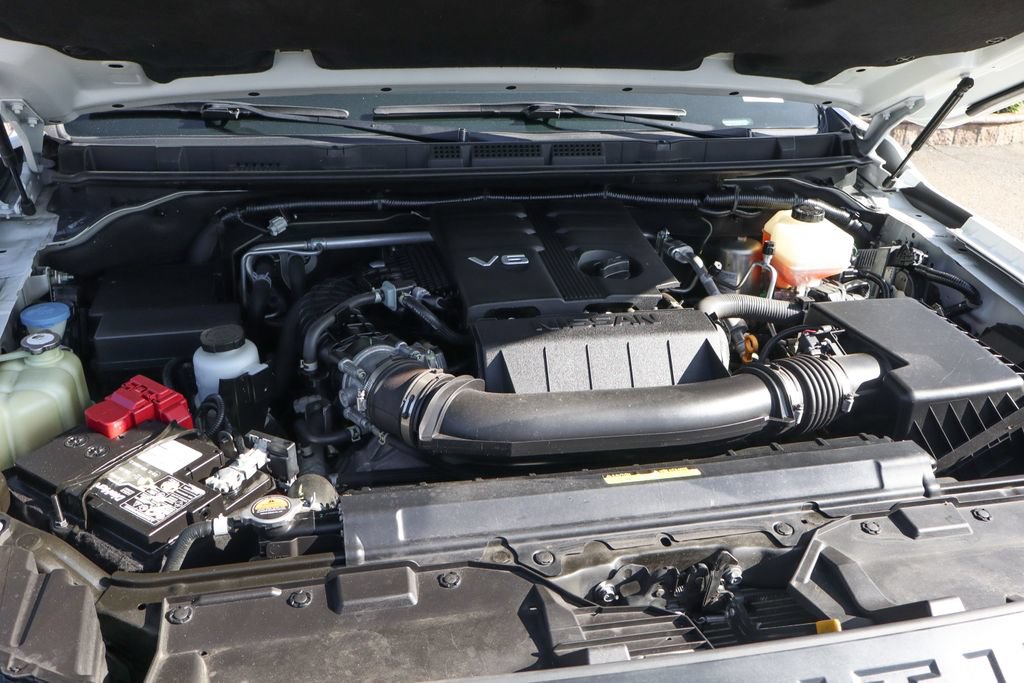 Used 2022 Nissan Frontier S w/ Technology Package RWD image 12