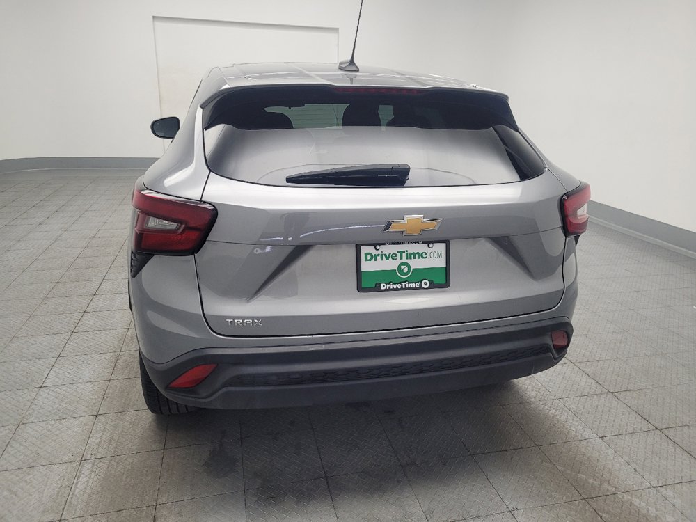 Used 2024 Chevrolet Trax LS w/ Driver Confidence Package FWD image 6