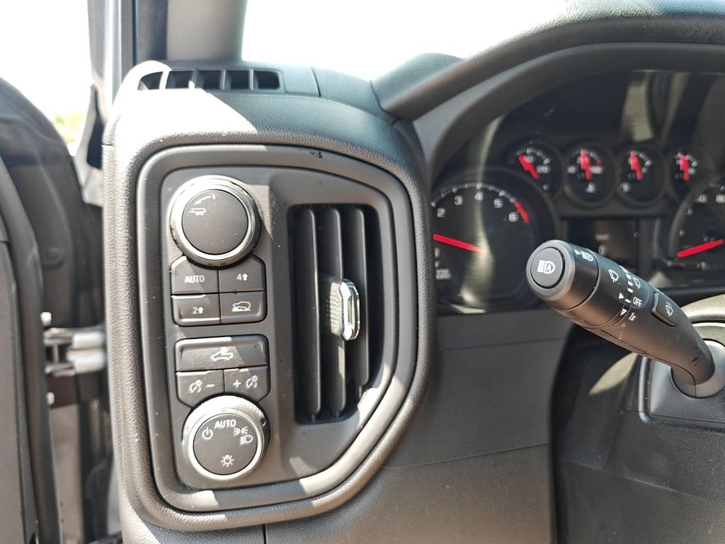 Used 2024 Chevrolet Silverado 1500 Custom w/ Rally Edition AWD/4WD image 29
