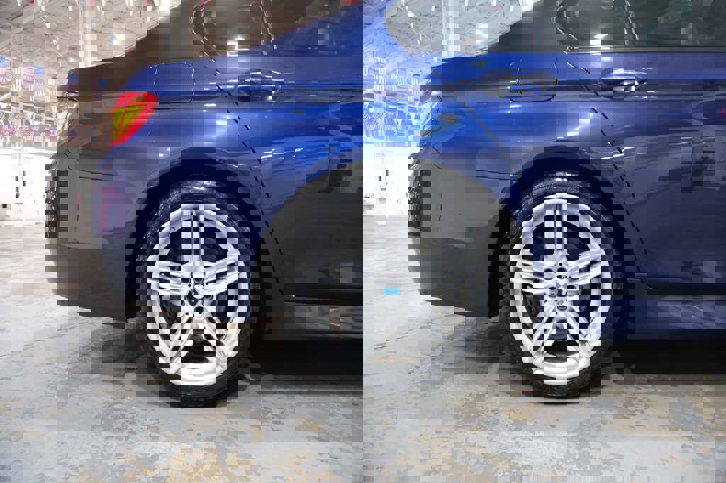 Used 2016 BMW 550i xDrive Sedan image 13