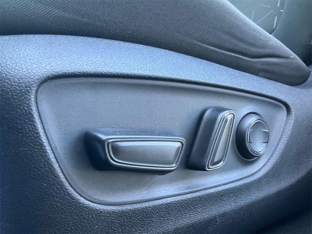 Used 2023 Toyota RAV4 XLE image 35