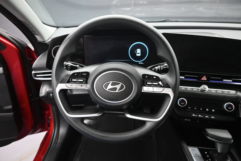 Used 2024 Hyundai Elantra SEL FWD image 23