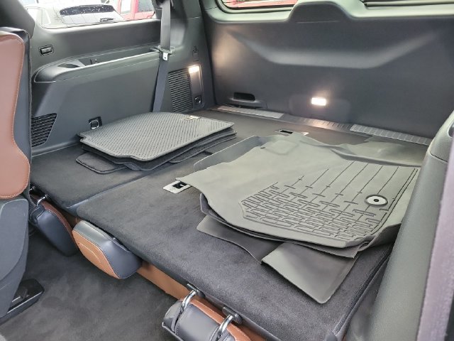 Used 2024 Lincoln Navigator Reserve AWD/4WD image 27