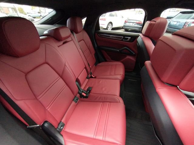 Used 2022 Porsche Cayenne GTS image 58