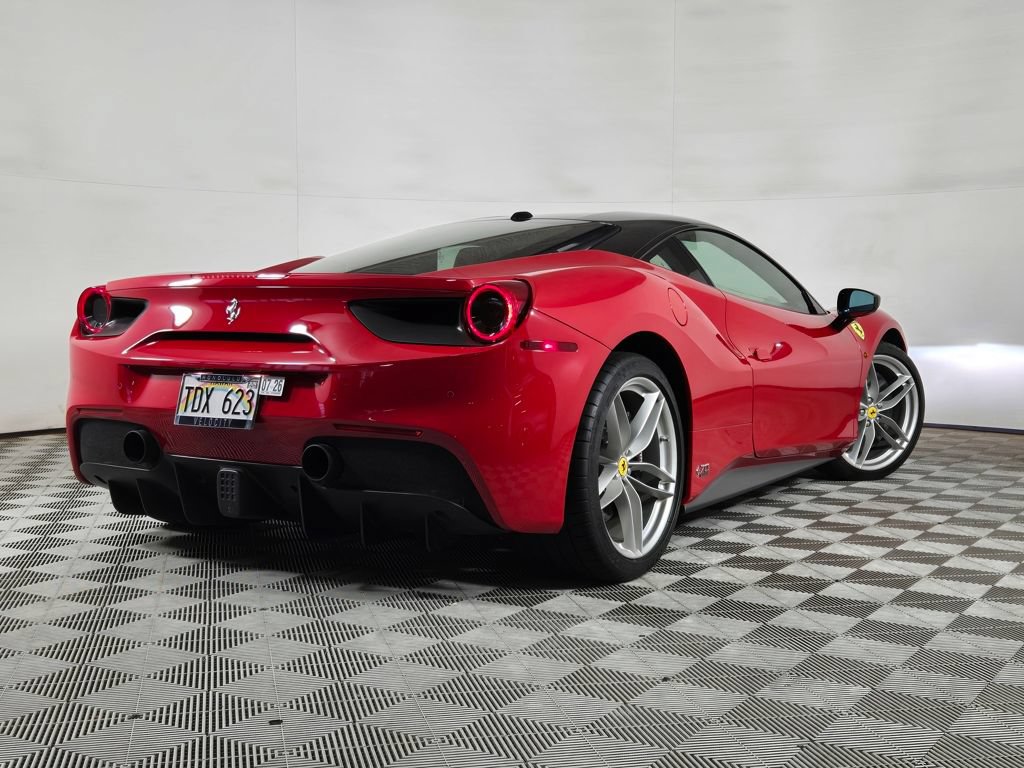 Used 2017 Ferrari 488 GTB RWD image 2