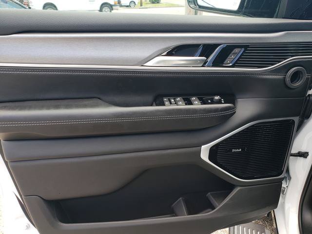 New 2026 Jeep Grand Wagoneer L Limited AWD/4WD image 11