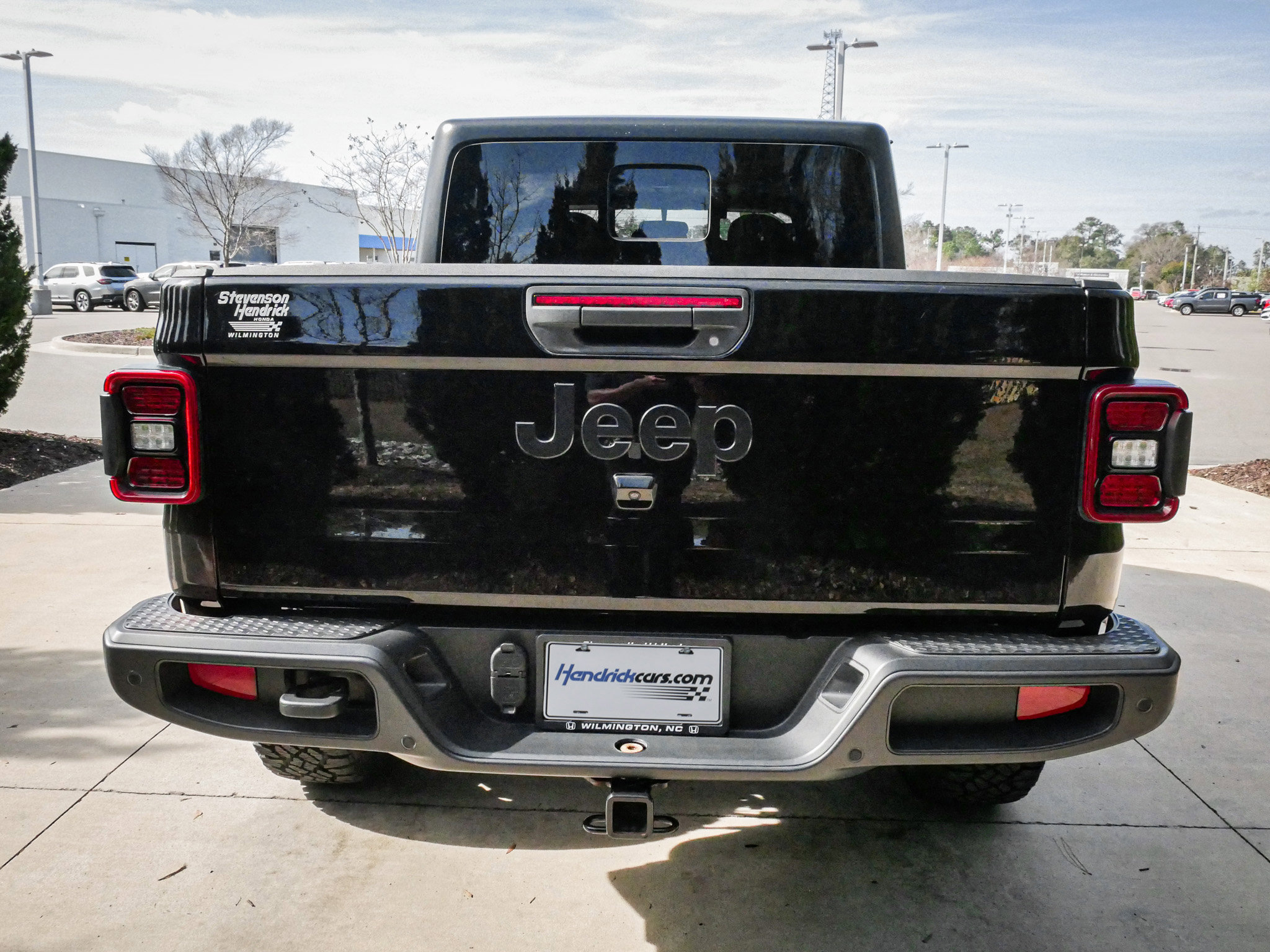Used 2020 Jeep Gladiator Sport w/ Quick Order Package 24S image 9