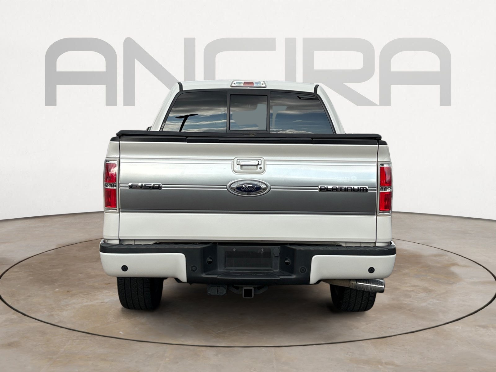 Used 2014 Ford F150 Platinum RWD image 9