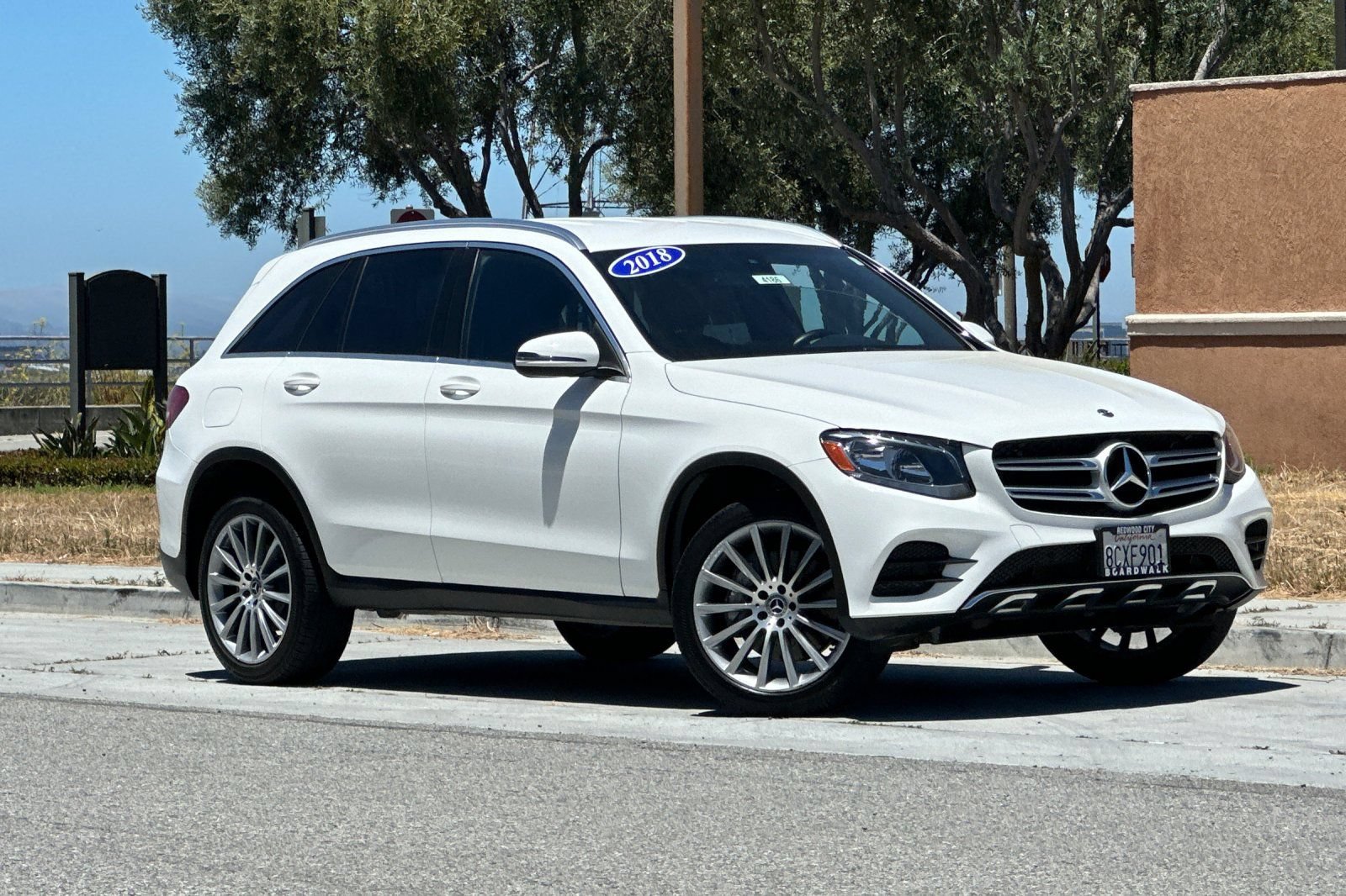 Used 2018 Mercedes-Benz GLC 300 image 2