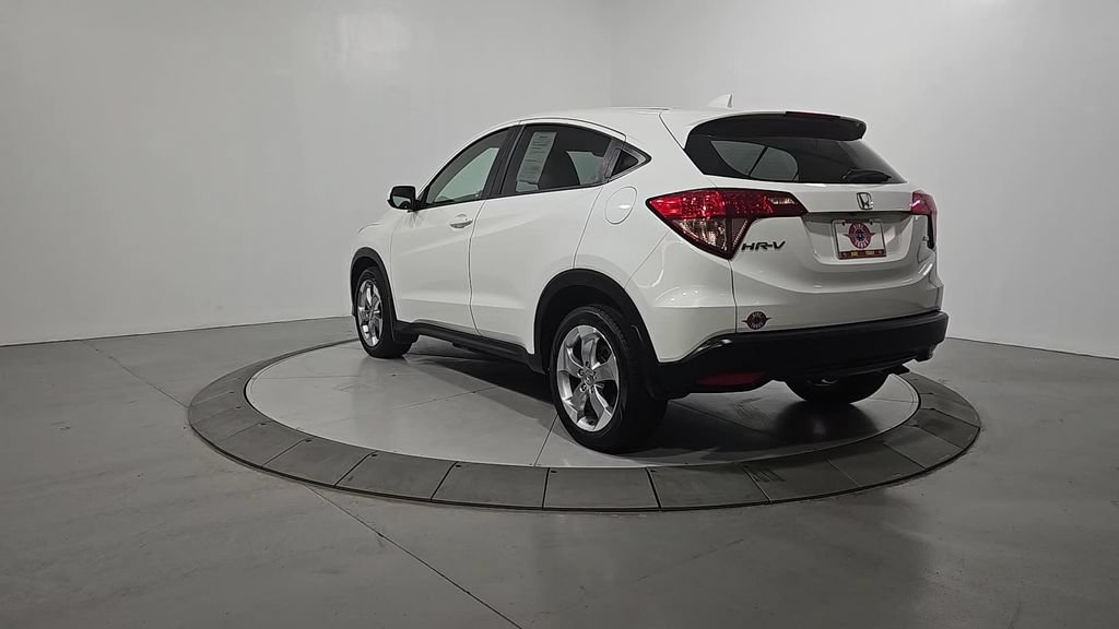 Used 2017 Honda HR-V LX image 3
