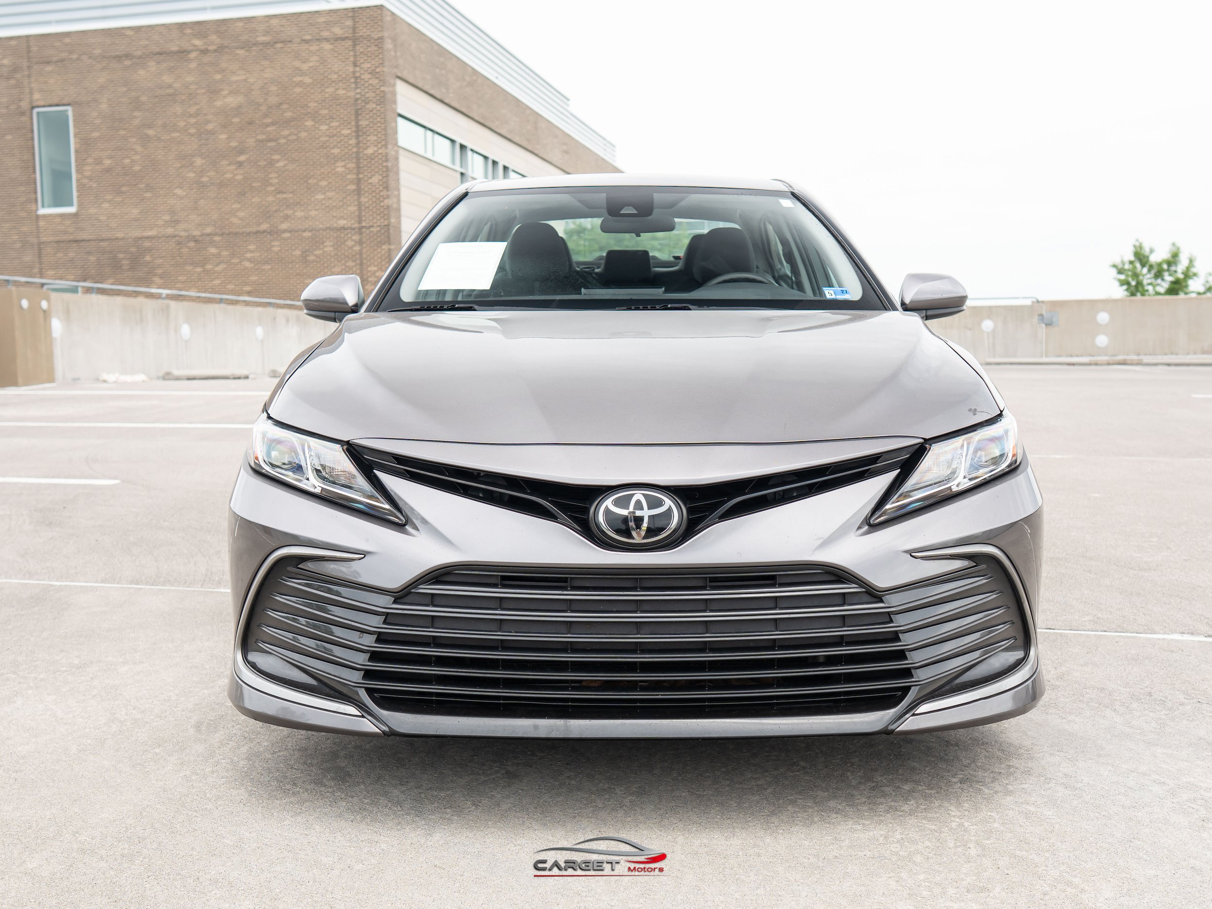 Used 2021 Toyota Camry LE FWD image 2