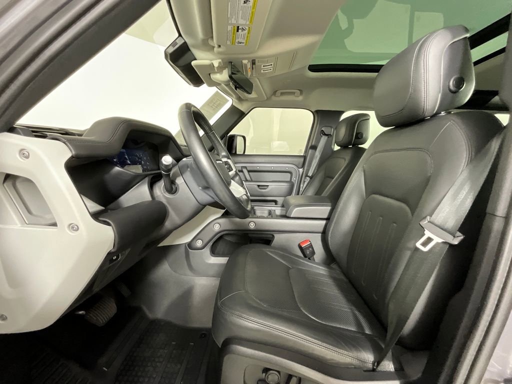 Used 2020 Land Rover Defender 110 HSE AWD/4WD image 16