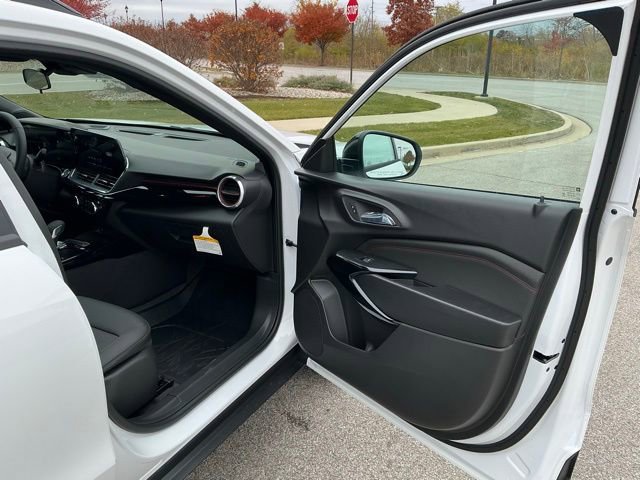 New 2026 Chevrolet Trax RS image 15