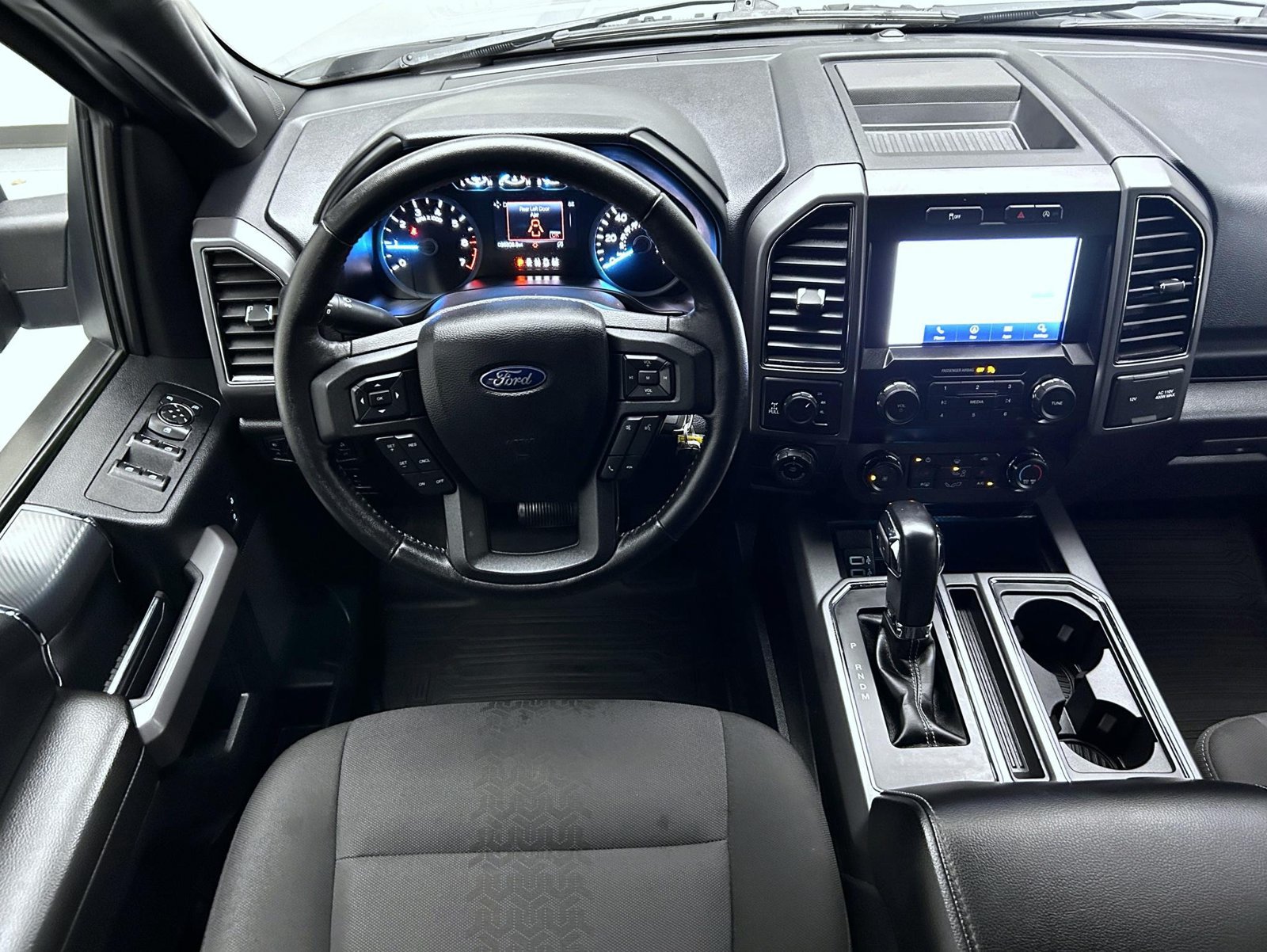 Used 2020 Ford F150 XLT w/ Equipment Group 302A Luxury AWD/4WD image 14