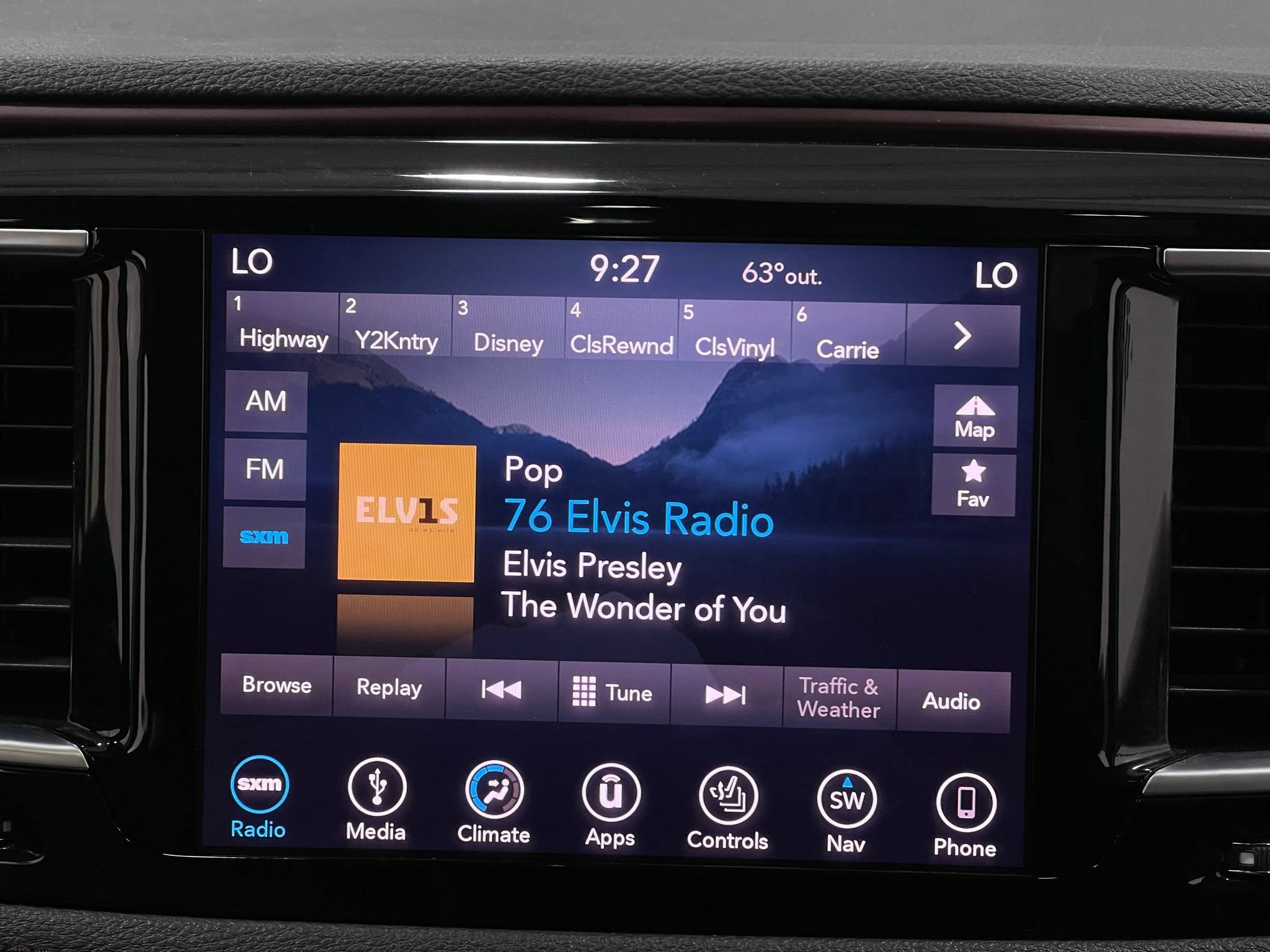 Used 2019 Chrysler Pacifica Limited FWD image 23