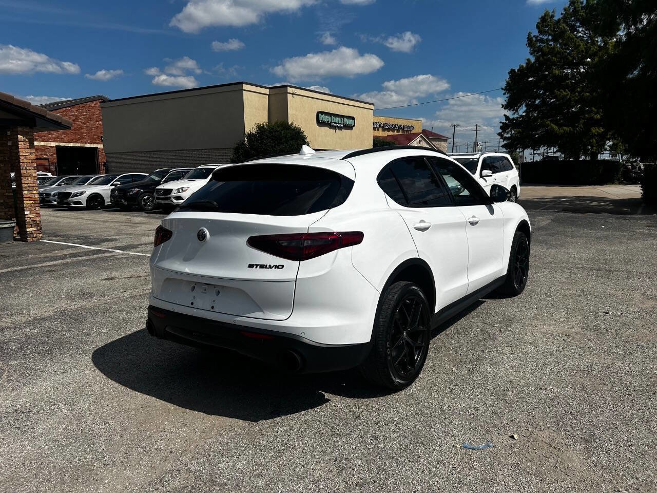 Used 2019 Alfa Romeo Stelvio w/ Nero Edizione image 5