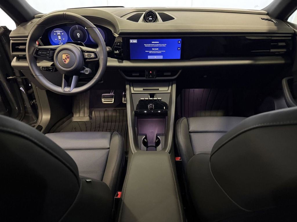 Used 2026 Porsche Macan 4S Electric AWD/4WD image 17