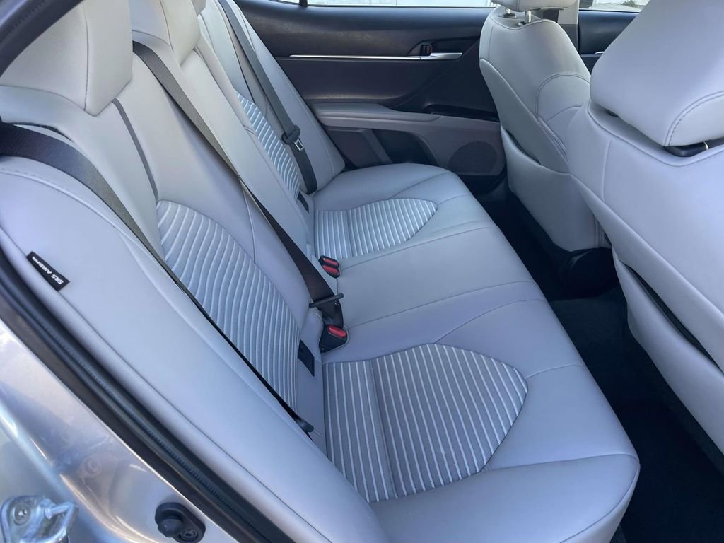 Used 2024 Toyota Camry SE image 44