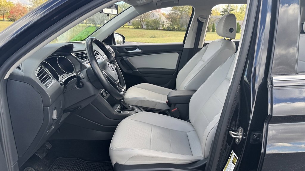 Used 2018 Volkswagen Tiguan SE image 19