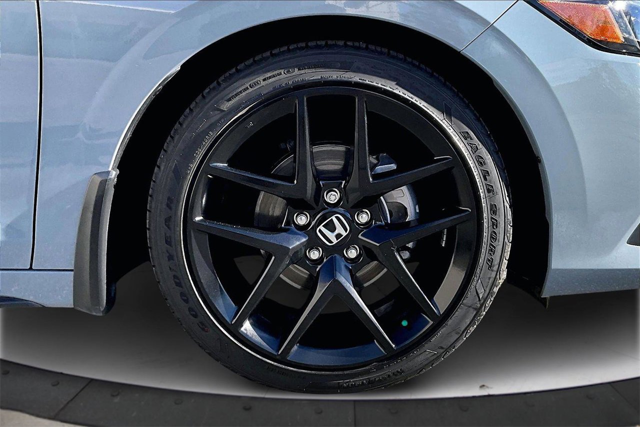 Used 2023 Honda Civic Sport image 31