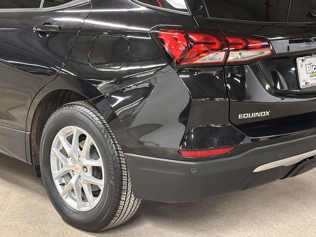 Used 2023 Chevrolet Equinox LT image 11