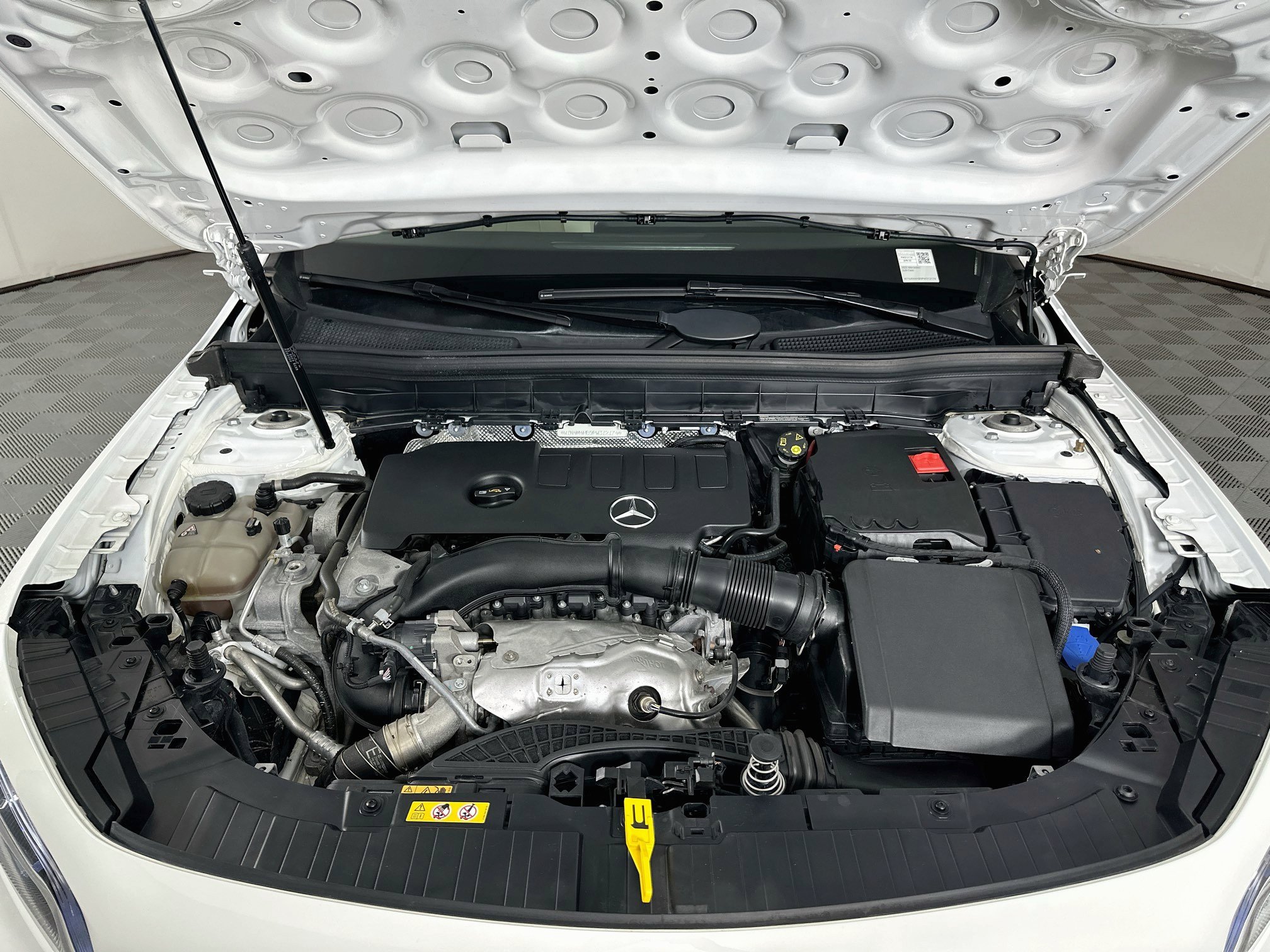 Used 2023 Mercedes-Benz GLB 250 4MATIC image 34