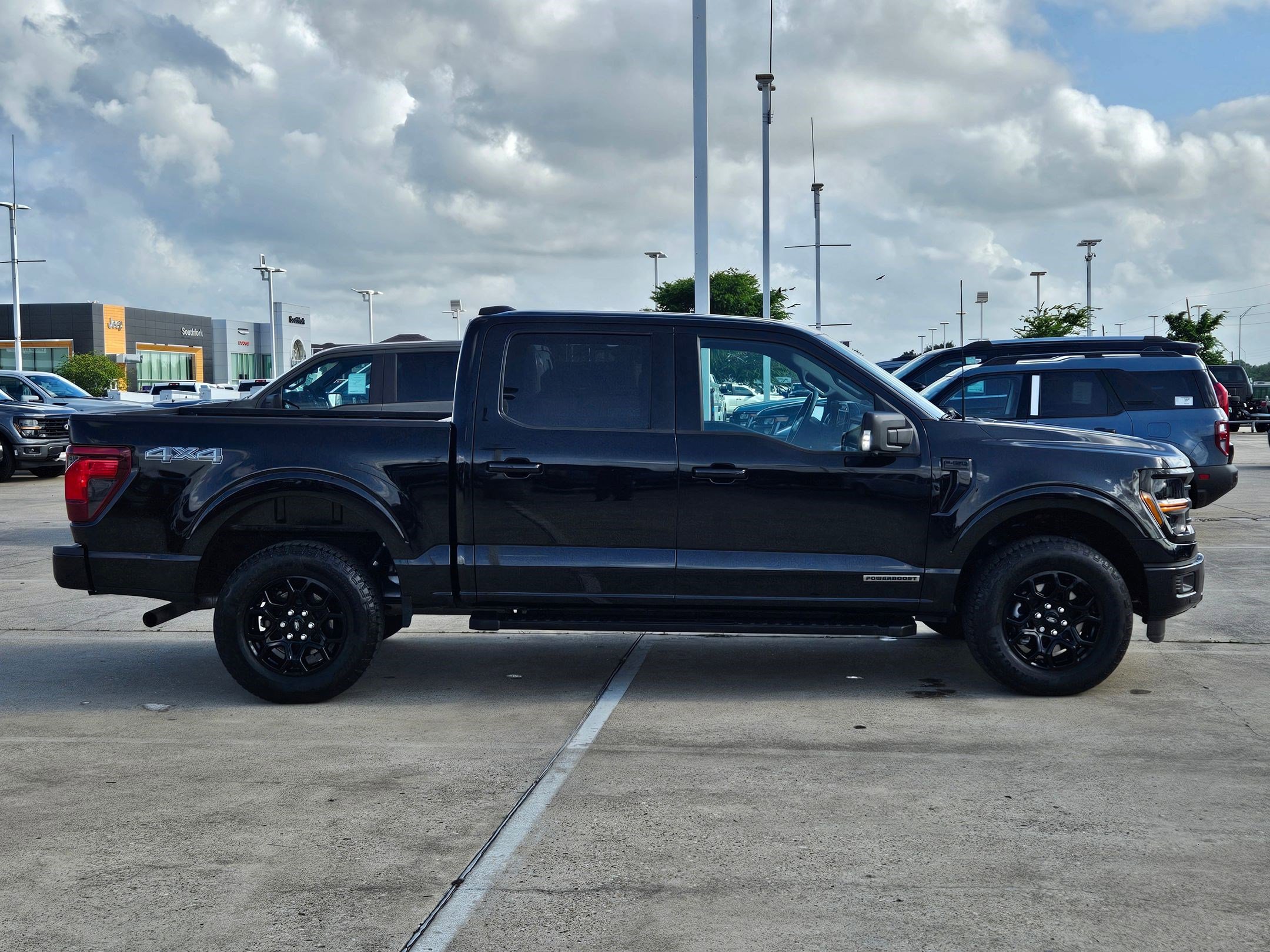 Used 2024 Ford F150 XLT w/ Equipment Group 302A MID image 2