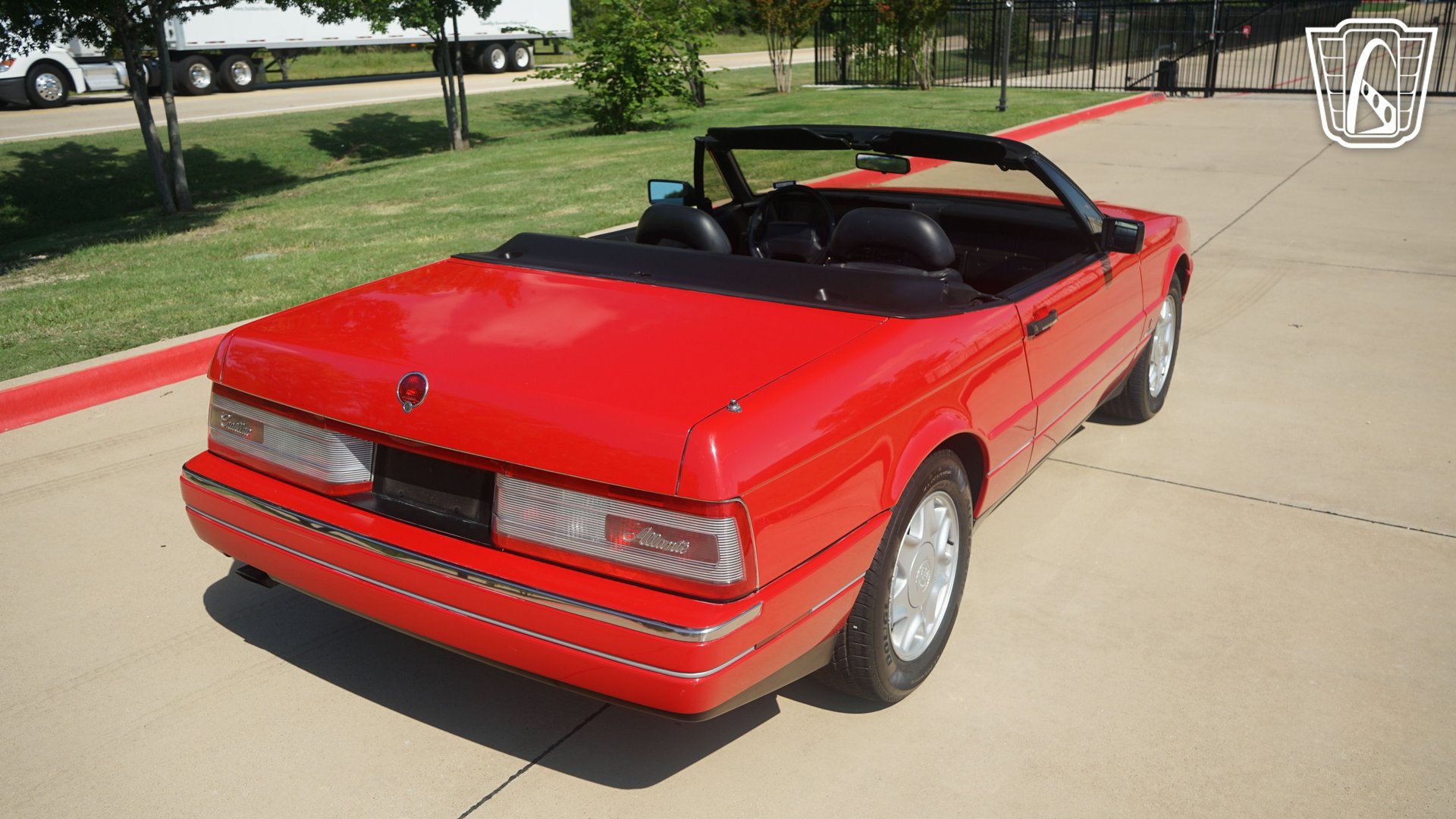 Used 1991 Cadillac Allante FWD image 14