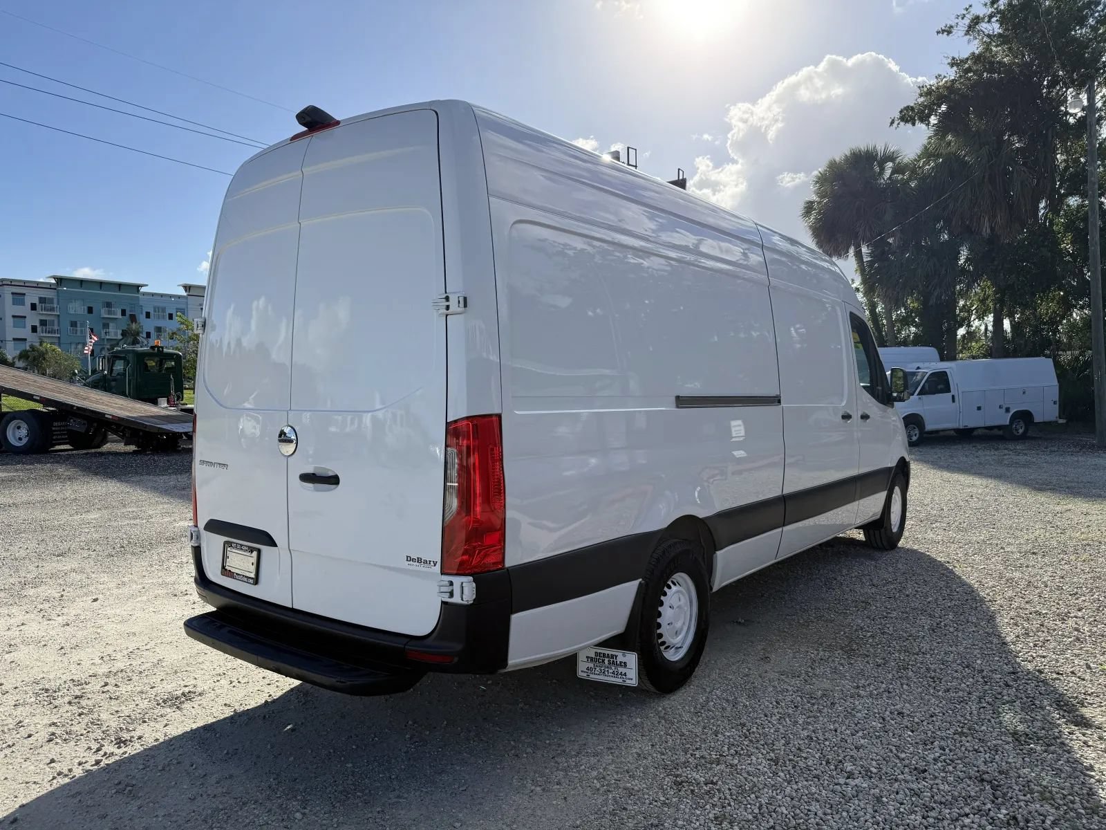 Used 2019 Freightliner Sprinter 170 RWD image 7