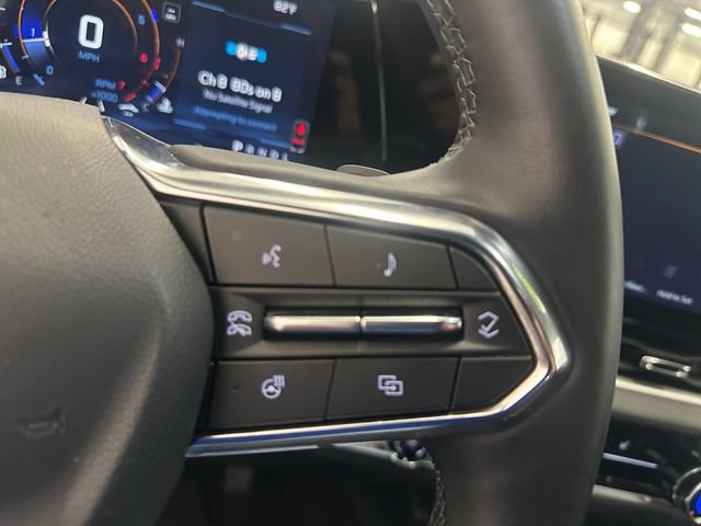 Used 2025 Chevrolet Equinox LT FWD image 24