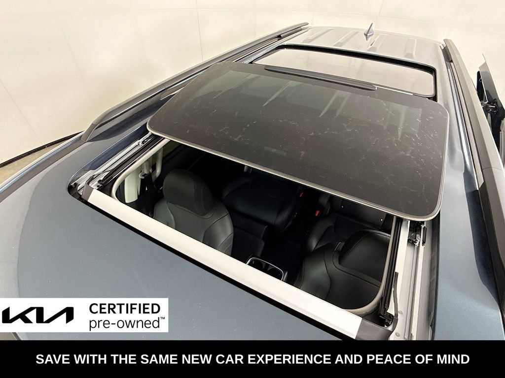 Used 2025 Kia Carnival SX Prestige FWD image 27