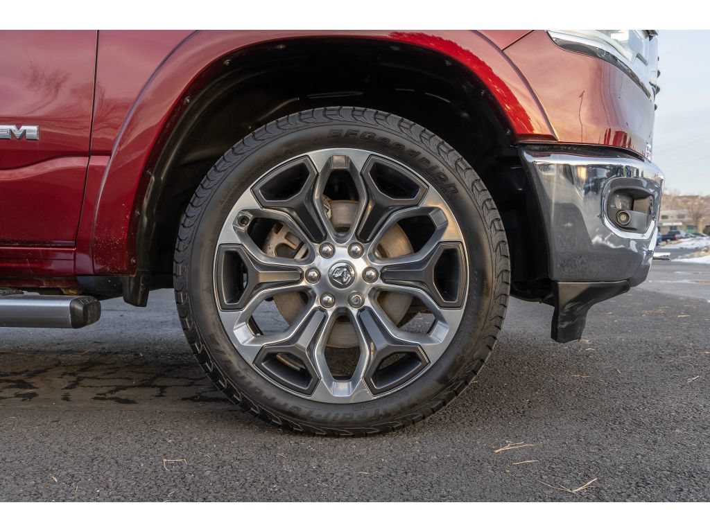Used 2022 RAM 1500 Limited w/ Cold Weather Group AWD/4WD image 9