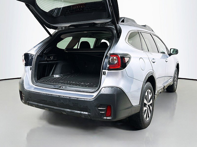 Used 2022 Subaru Outback Premium image 25