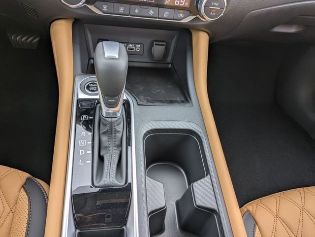 New 2025 Nissan Sentra SV w/ SV Premium Package FWD image 21