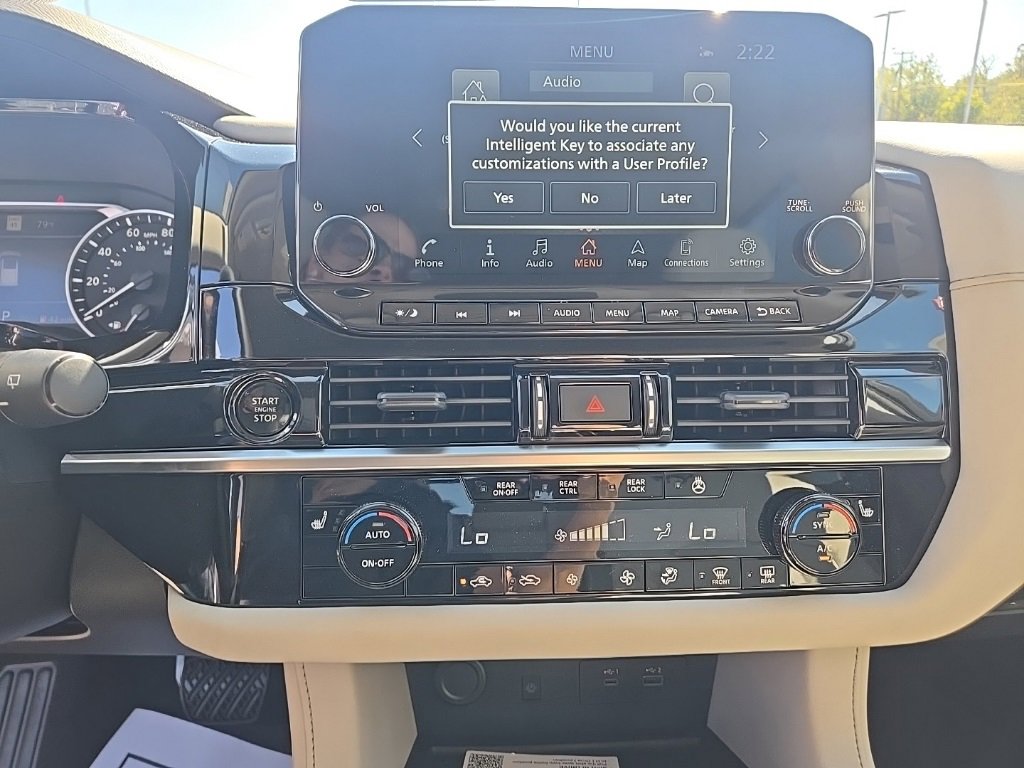 New 2025 Nissan Pathfinder SL w/ Black Appearance Package image 17