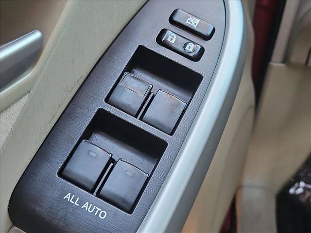 Used 2015 Toyota Prius Two FWD image 11