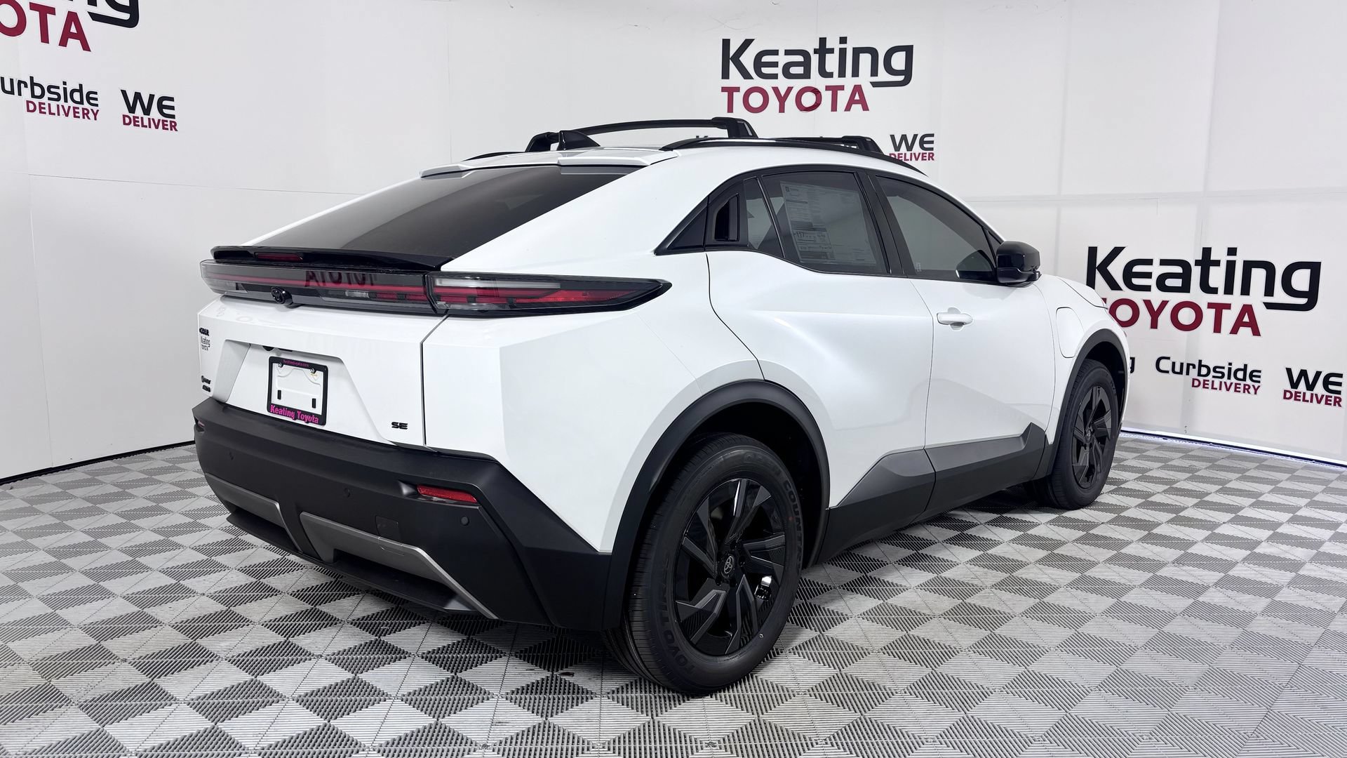 Used 2026 Toyota C-HR AWD/4WD image 3