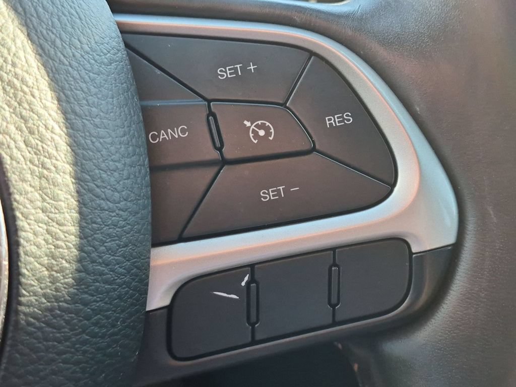 Used 2019 Jeep Compass Limited AWD/4WD image 19