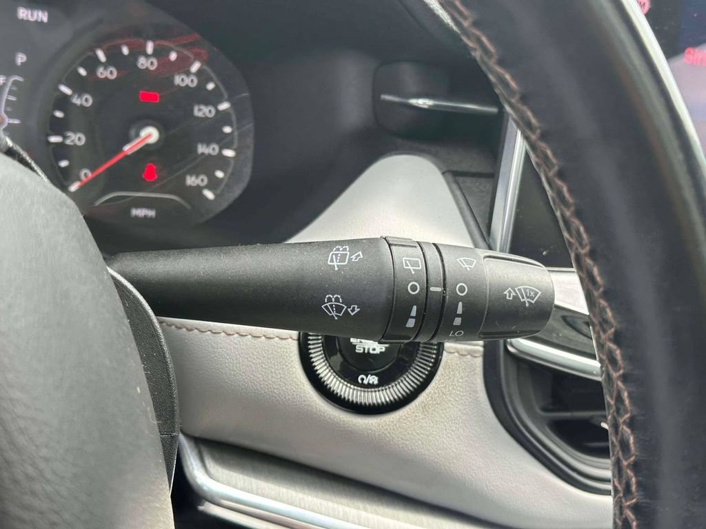 Used 2022 Jeep Compass Limited w/ Sun and Sound Group AWD/4WD image 24