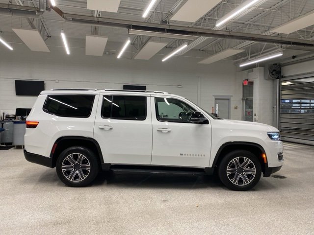 Used 2024 Jeep Wagoneer Series II image 4