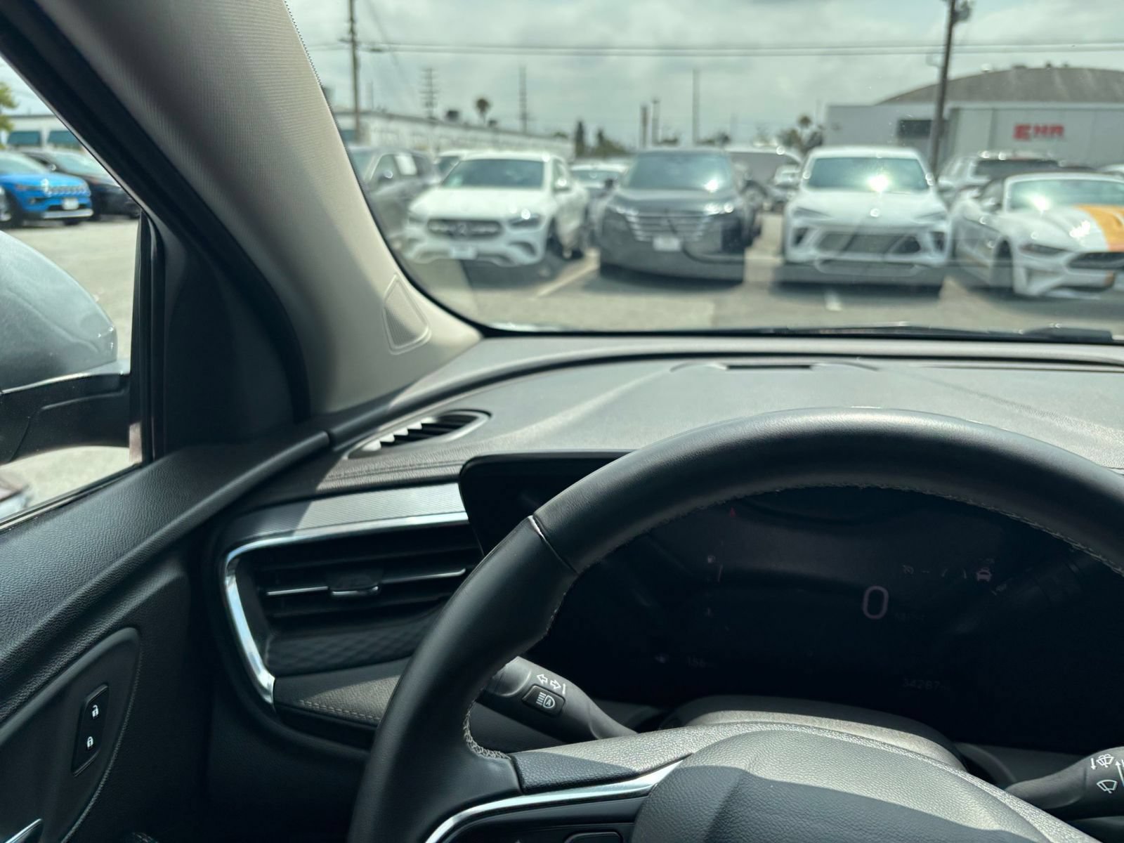 Used 2025 Buick Encore GX Preferred FWD image 35