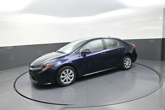 Used 2024 Toyota Corolla LE image 42