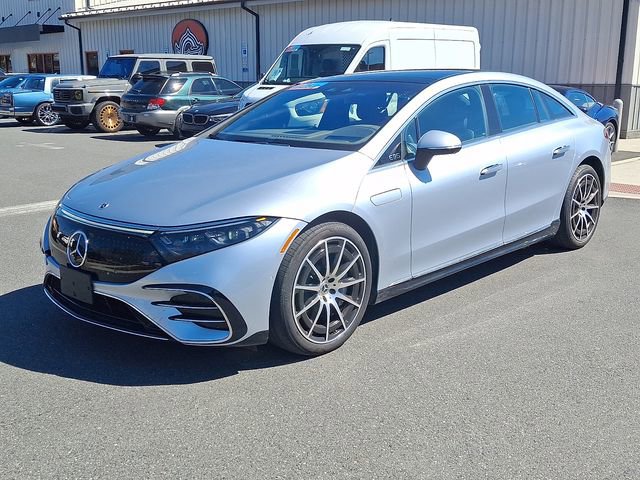 Used 2023 Mercedes-Benz EQS 580 4MATIC Sedan image 3