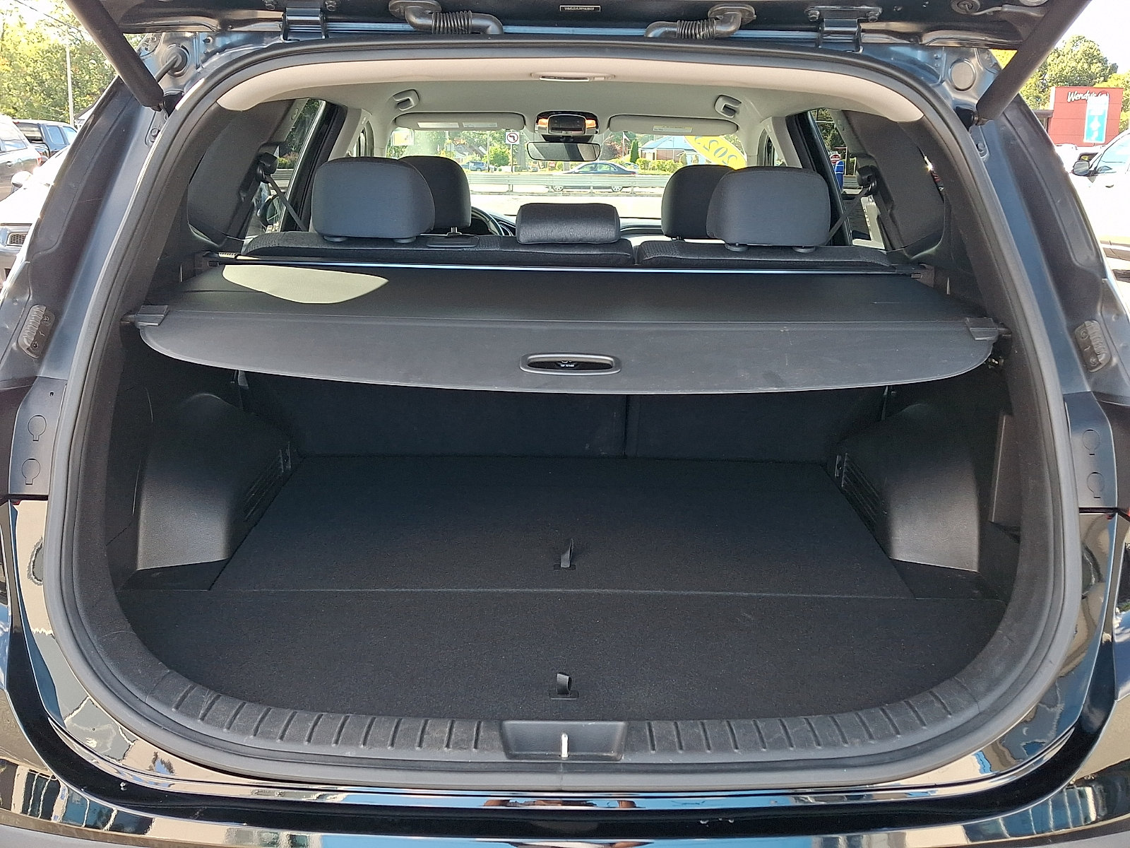 Used 2023 Hyundai Santa Fe SEL AWD/4WD image 30